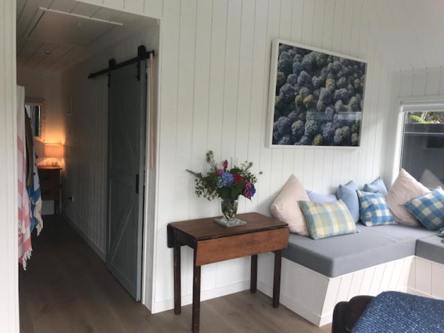 Hahei Kereru Cottage エクステリア 写真